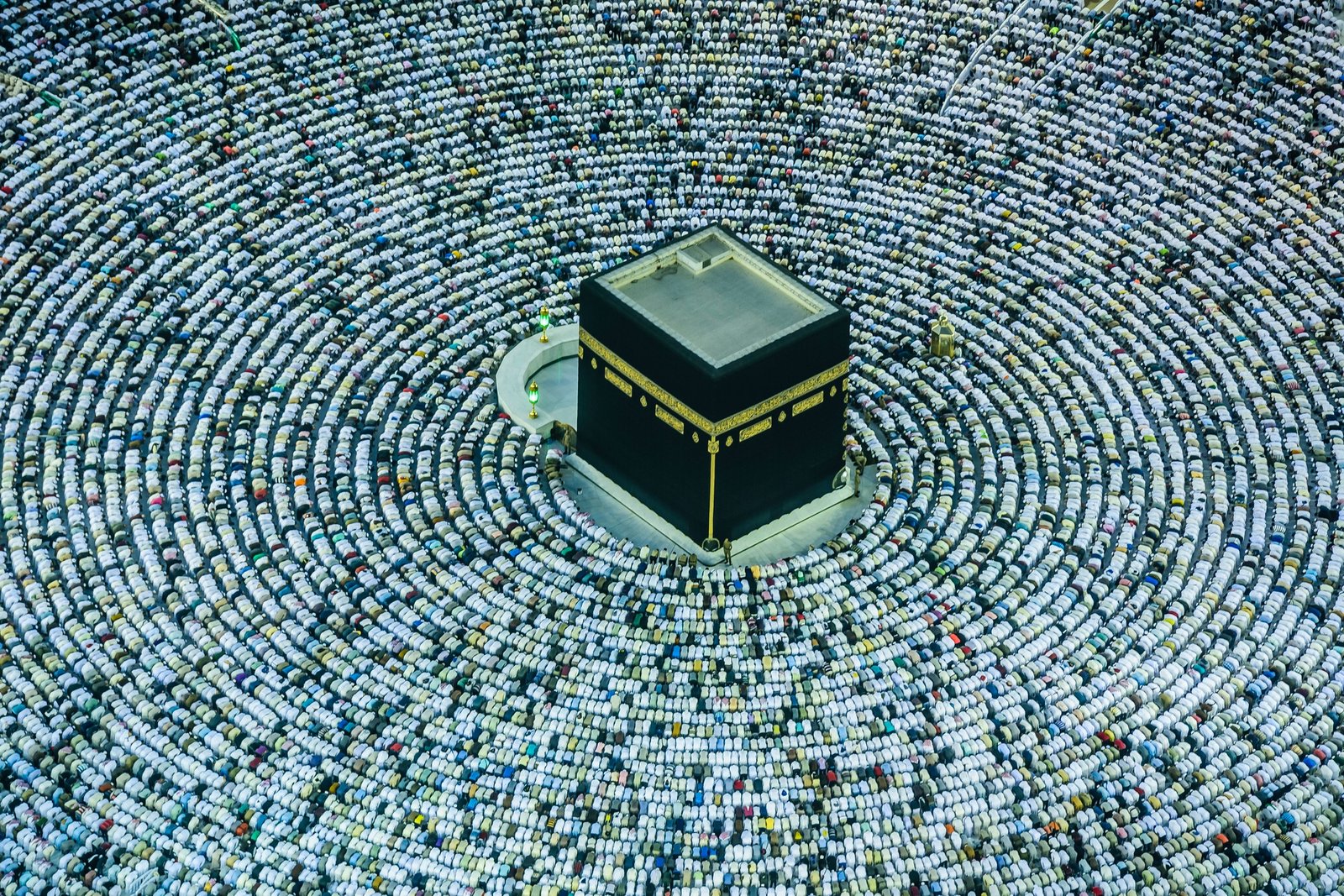 Thousands praying Taraweeh prayers at Al-Masjid al-Haram in Ramadan night"
